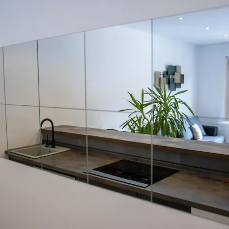 Vukman Appartement *